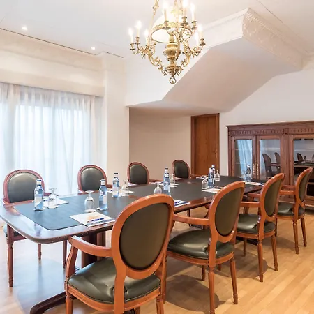 Mett Marbella Εστεπόνα