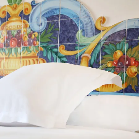 Otel Mett Marbella Estepona