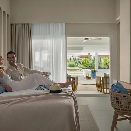 Mett Marbella ホテル エステポナ